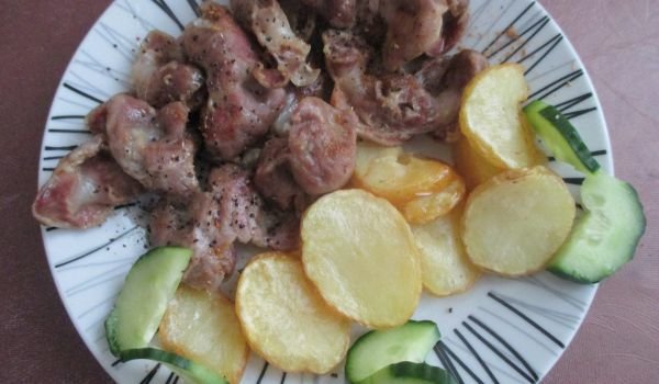 Пилешки воденички с масло и пресни картофи