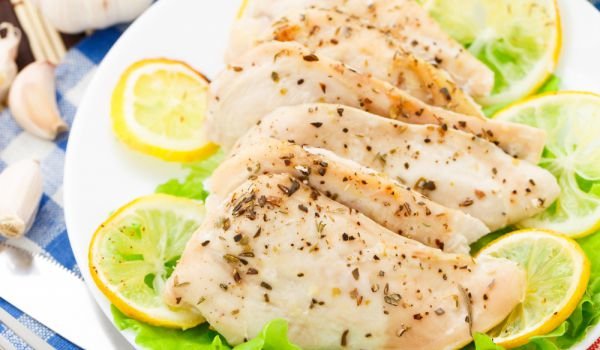 Пилешко филе с подправки и лимон