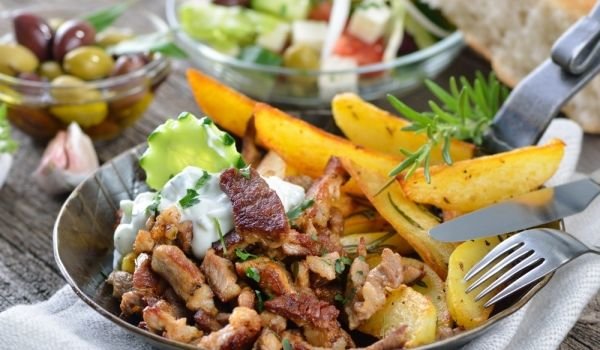 Пилешко с мащерка по френски