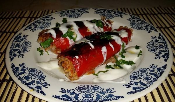 Пиперки с кайма, ориз и стафиди