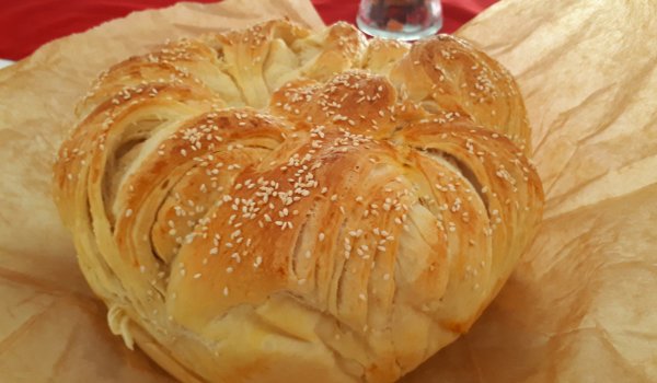 Питка, месена в хлебопекарна