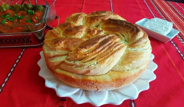 Питка с маслини и сирене