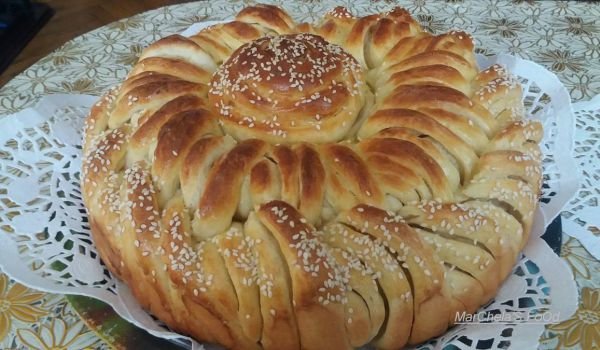 Питка с масло и сусам