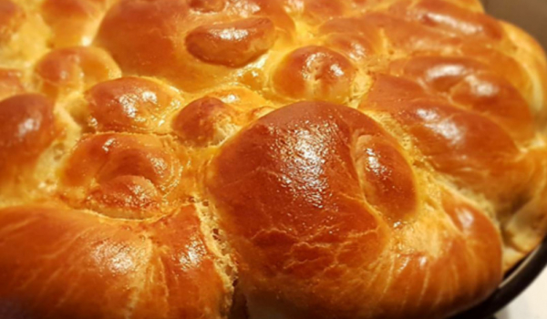 Питка с моцарела и шарена сол