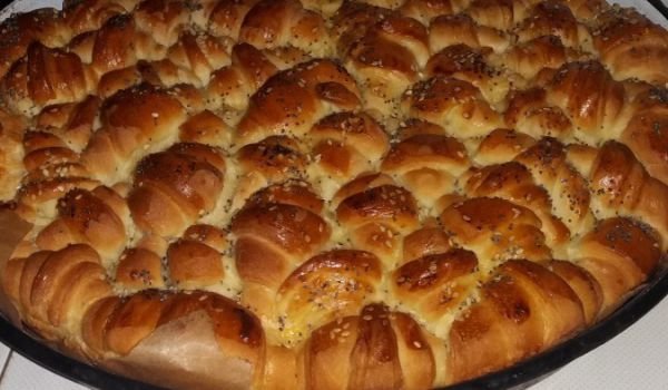 Питка с прясно мляко и маково семе