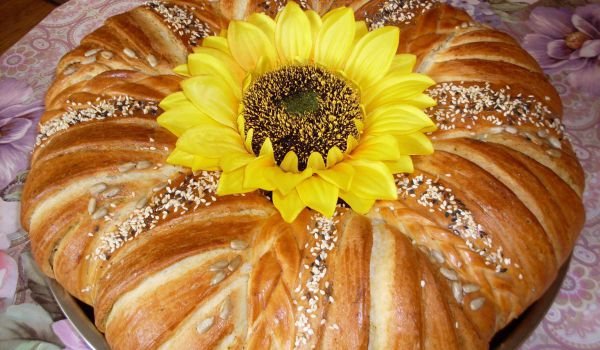 Питка с шарена сол (Бачковска шарена чубрица)