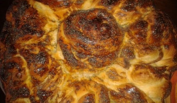 Питка Възел с маково семе