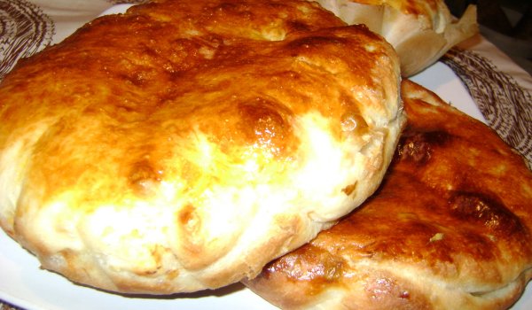Питки с плънка от картофи и кашкавал