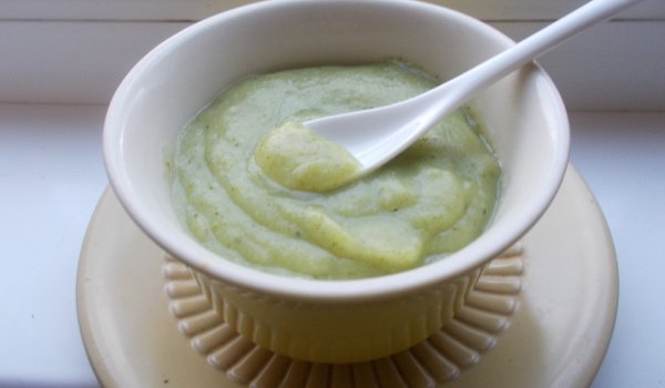 Пюре от броколи и картофи за бебе