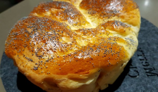 Плетен еврейски хляб (Challah)
