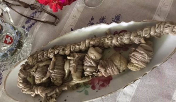 Плитка от агнешки чревца и сармички