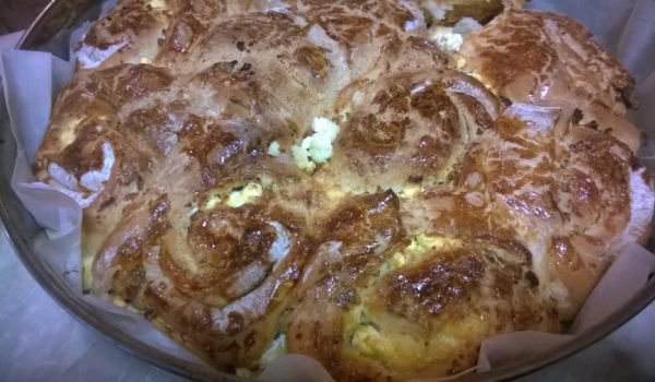 Погача с много сирене