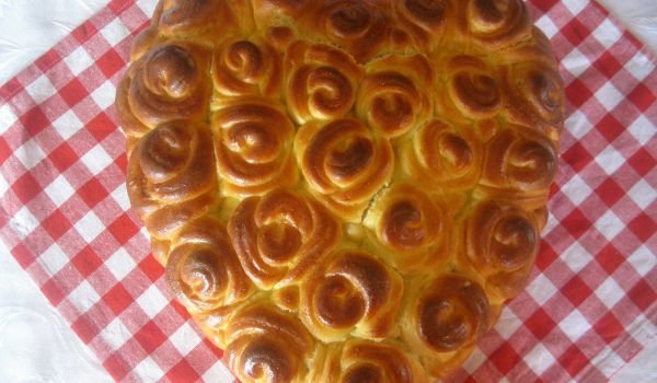 Погача Сърце от рози