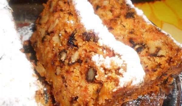 Постен сладкиш с ябълки и моркови