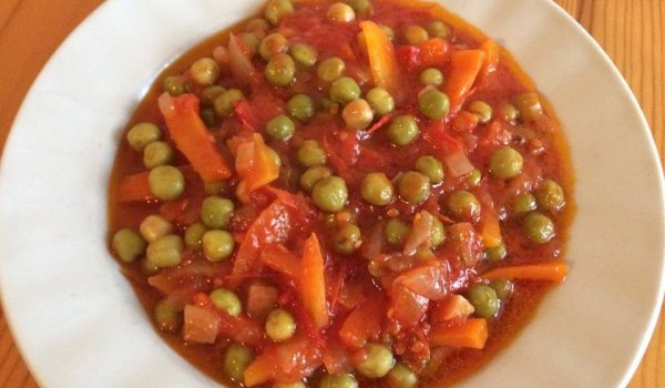 Постна яхния със зеленчуци на фурна