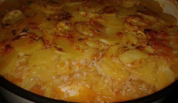 Постна картофена запеканка с ориз