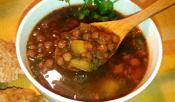 Постна супа с руска леща и джинджифил