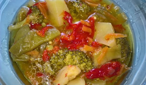 Постна зеленчукова супа с броколи