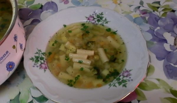 Постна зеленчукова супа с макарони