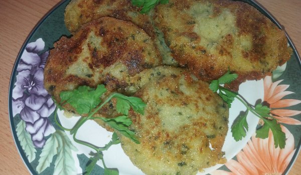 Постни кюфтенца с картофи и спанак