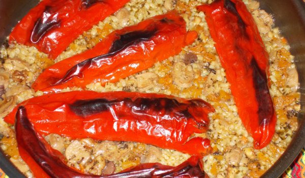 Постни пълнени чушки с гъби и орехи