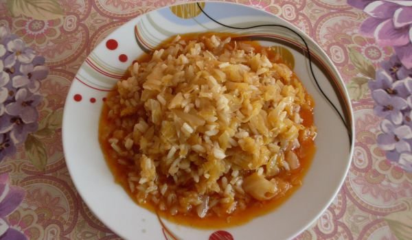 Постно кисело зеле с ориз