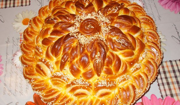 Празнична погача с двоен бордюр