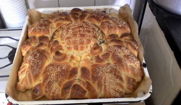 Празнична погача със семена