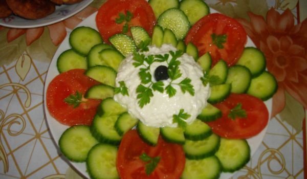 Празнична салата Венче