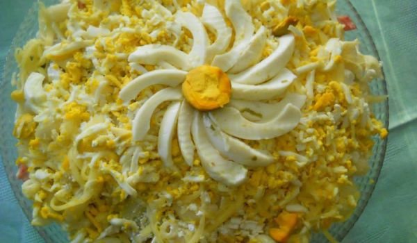 Предястие с макарони и яйца