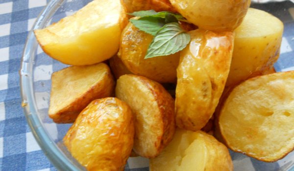 Пресни пържени картофки на тиган (тенджера)