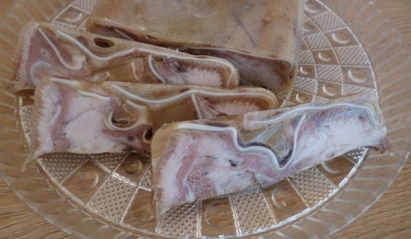Пресовани свински уши