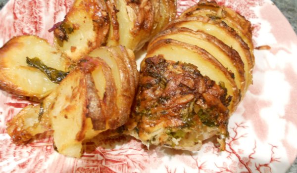Прорязани картофи с чедър