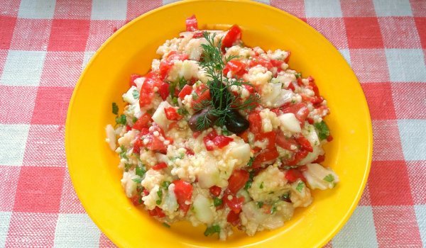 Просо със свежи зеленчуци