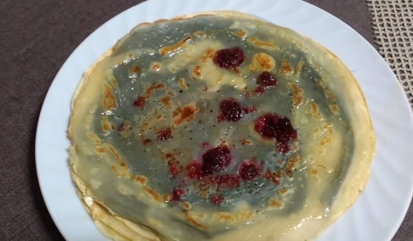 Протеинови палачинки с малини