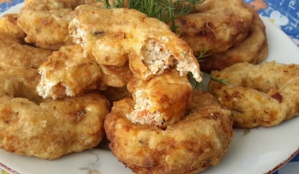 Пръстенчета от овесени ядки, извара и зеленчуци