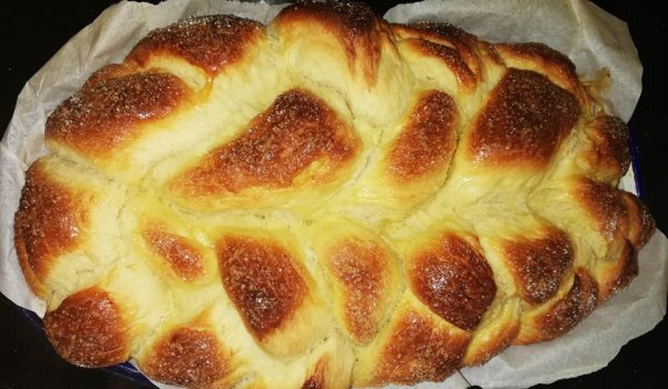 Пухкав домашен Великденски козунак