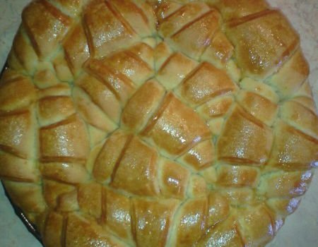 Пухкава питка с маргарин