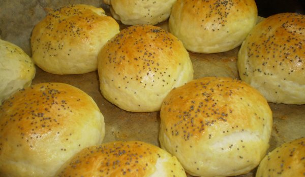 Пухкави питки с кисело мляко