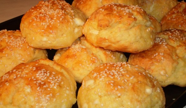 Пухкави питки с масло
