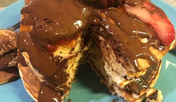 Пухкави, сладки и бързи палачинки