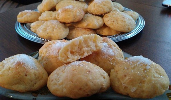 Пухкави сладки с извара