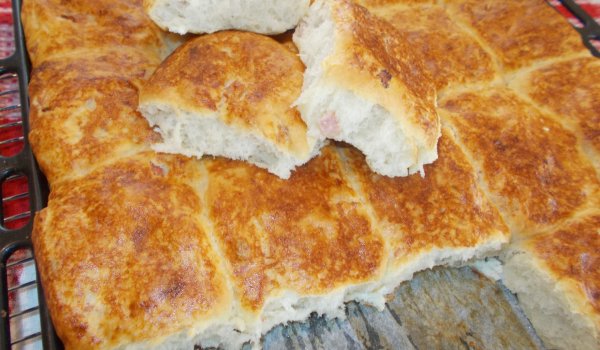 Пухкави закуски с бекон