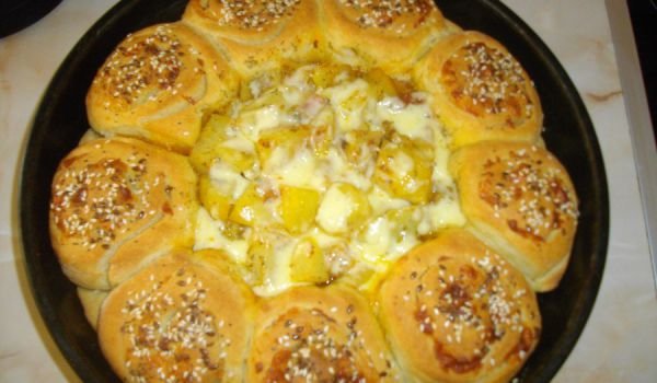 Пълна кашкавалена пита