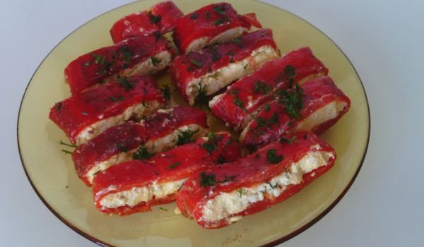 Пълнен червен пипер за мезе