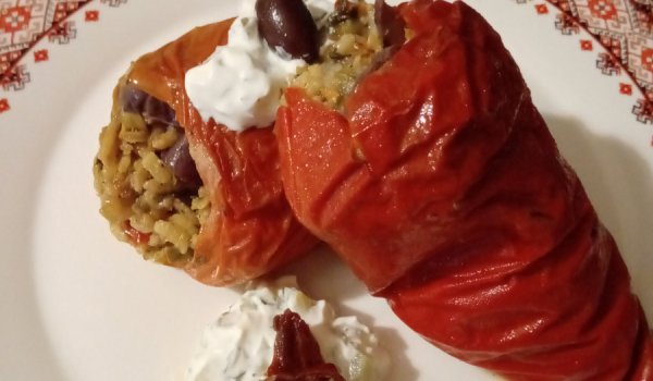 Пълнени чушки по гръцки