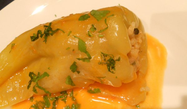 Пълнени чушки с кайма и ориз (без пържене)