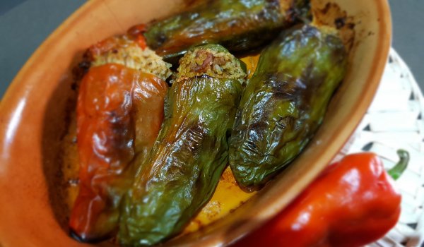 Пълнени чушки с капачета