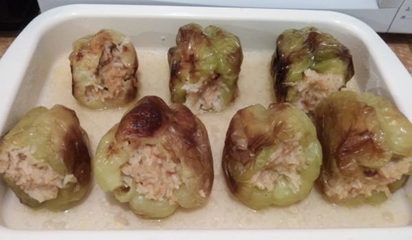 Пълнени чушки с ориз и телешко месо