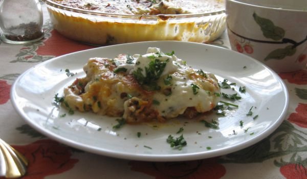 Пълнени чушки със заливка на фурна